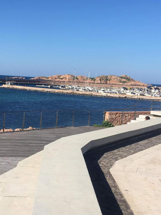 Tanca Della Torre Trilocale Vista Mare Appartement Isola Rossa Buitenkant foto