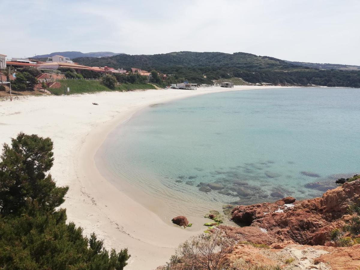 Tanca Della Torre Trilocale Vista Mare Appartement Isola Rossa Buitenkant foto